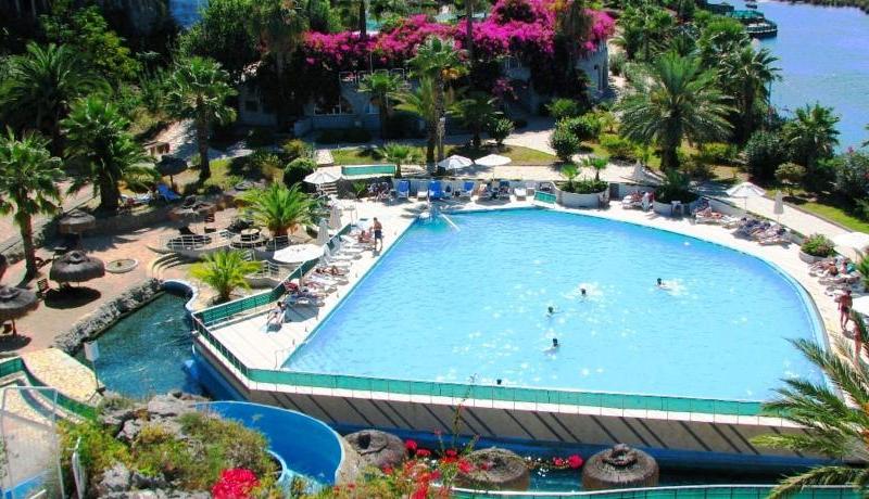 Therme Maris Thermal & Spa Resort