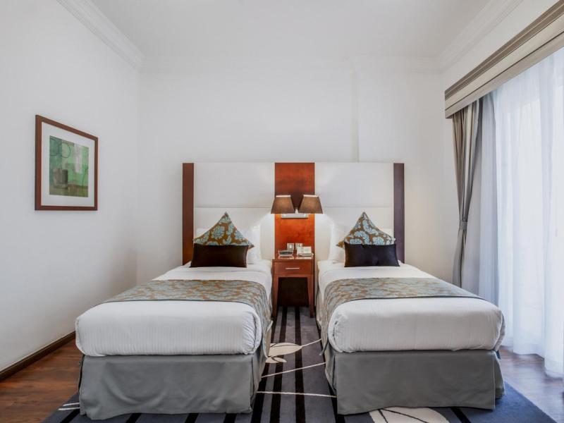 Golden Sands Hotel & Residences