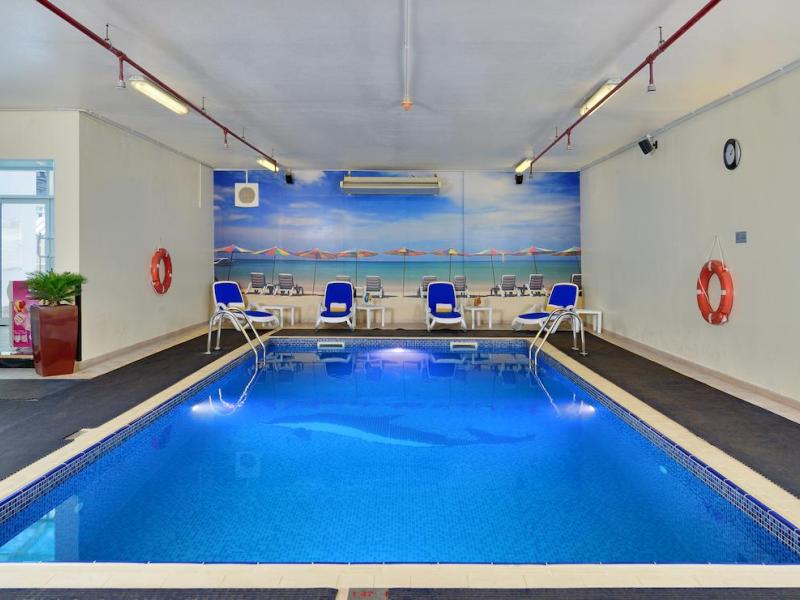 Golden Sands Hotel & Residences