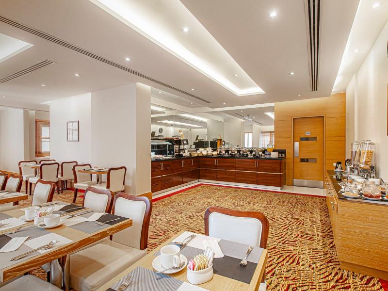 Golden Sands Hotel & Residences