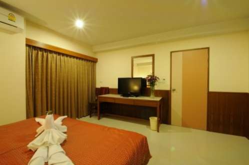 Chaiyapruek Suites Serviced Residence