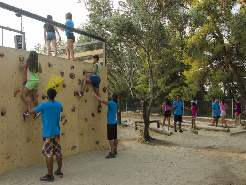 Skouras Sports & Language Camp