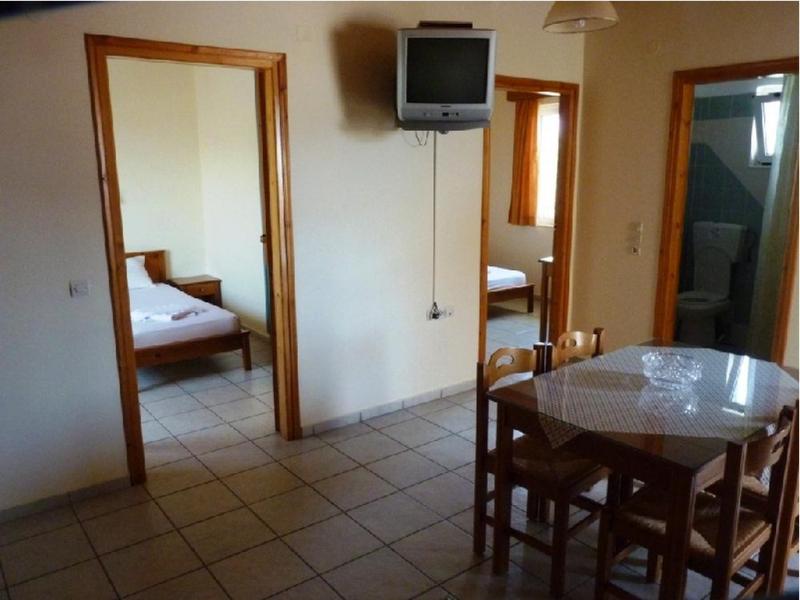 Medousa Apartments & Taverna