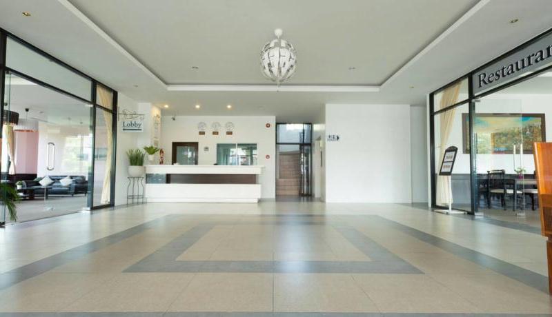 Chatkaew Hill Hotel & Residence