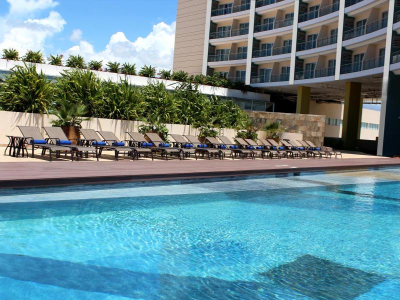 Krystal Urban Cancun Centro