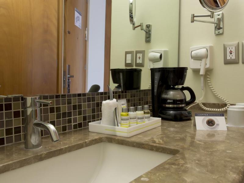 Krystal Urban Cancun Centro