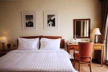 Evergreen Place Siam