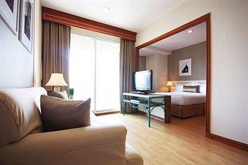 Evergreen Place Siam