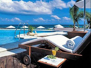 Playa La Media Luna Hotel