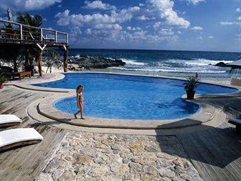 Playa La Media Luna Hotel
