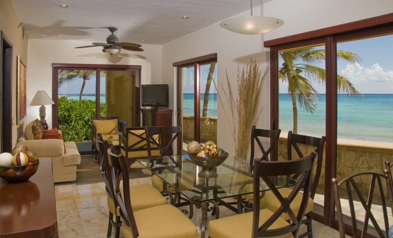 Encanto El Faro Luxury Ocean Front Condo-hotel