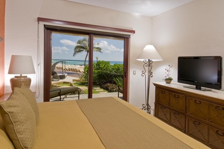 Encanto El Faro Luxury Ocean Front Condo-hotel