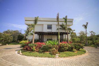 Ocean Breeze Riviera Maya