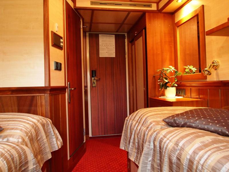 Florentina Boat Hotel