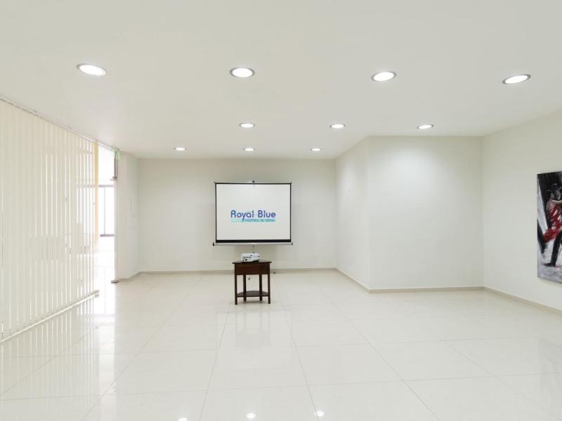 Royal Blue Hotel