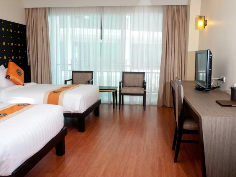 Crystal Palace Pattaya