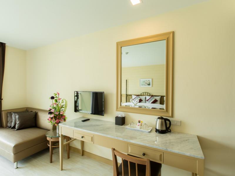 Crystal Palace Pattaya