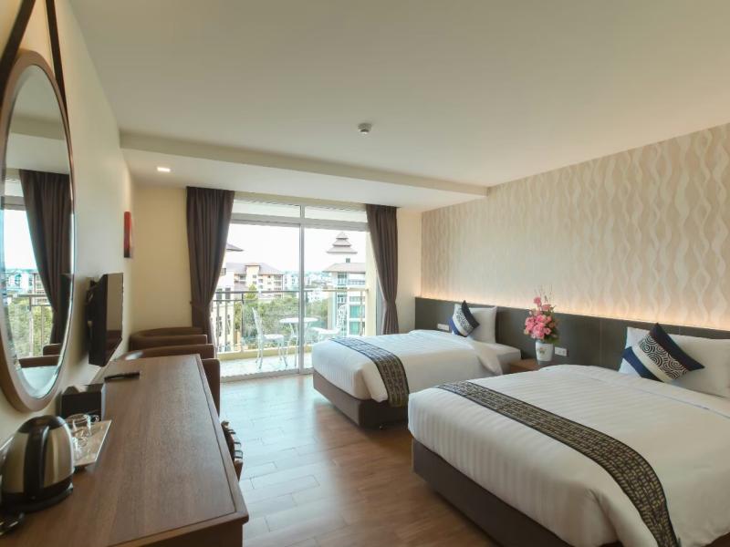 Crystal Palace Pattaya