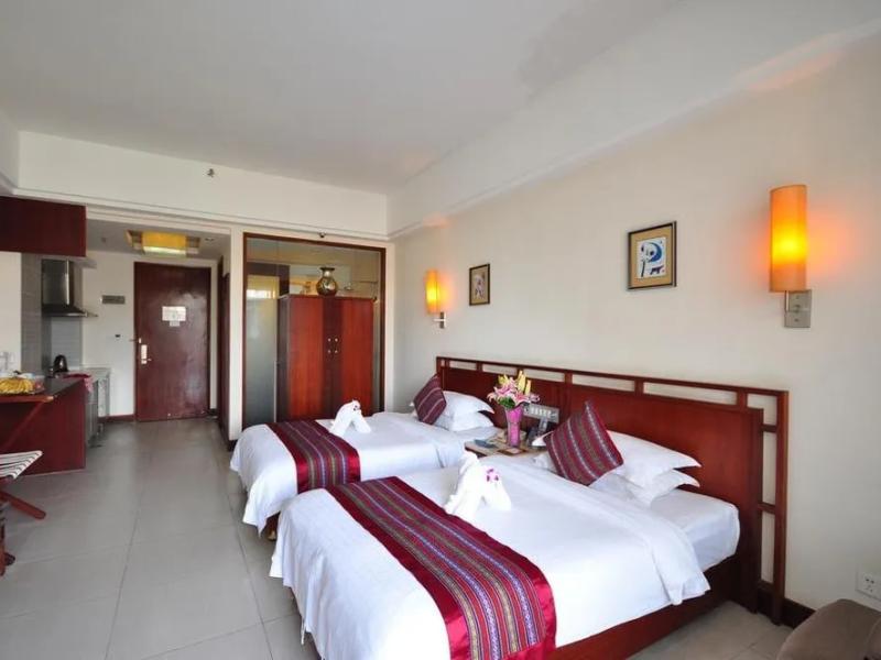 Yelan Bay Resort