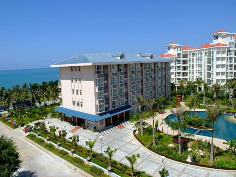 Yelan Bay Resort