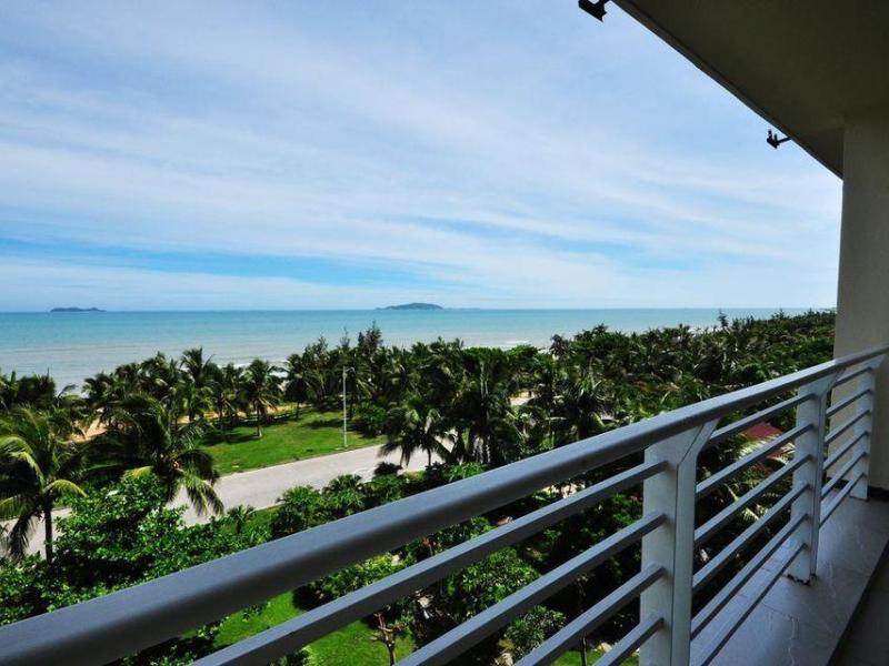 Yelan Bay Resort