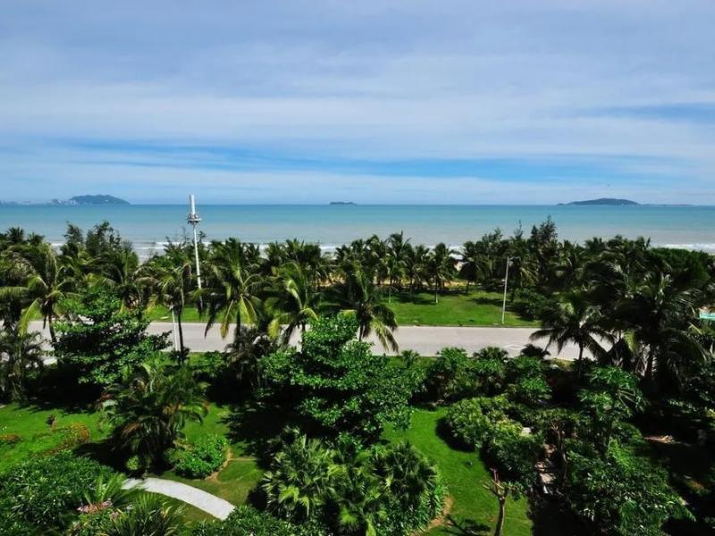 Yelan Bay Resort