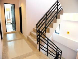 Ice Kamala Beach Hotel