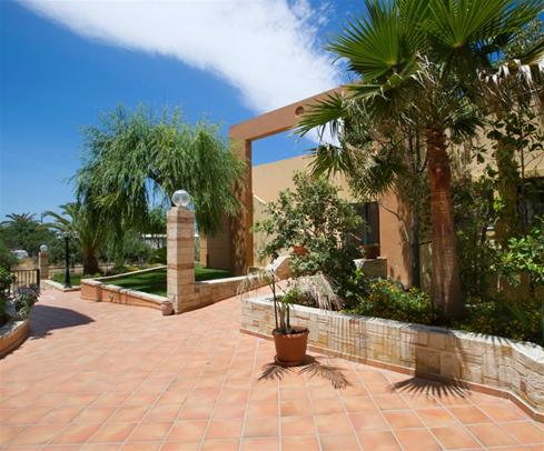 Silver Beach (Gerani)