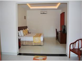 Sandhills Beach Resort & Spa