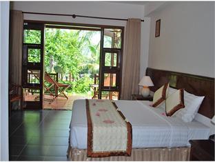 Sandhills Beach Resort & Spa