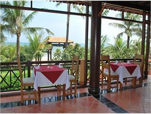 Sandhills Beach Resort & Spa