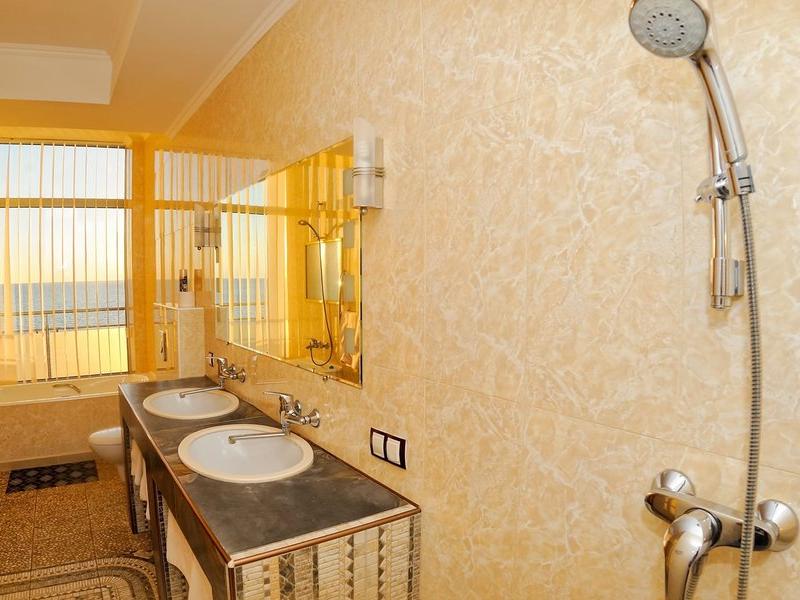 Бирюзовая Бухта
