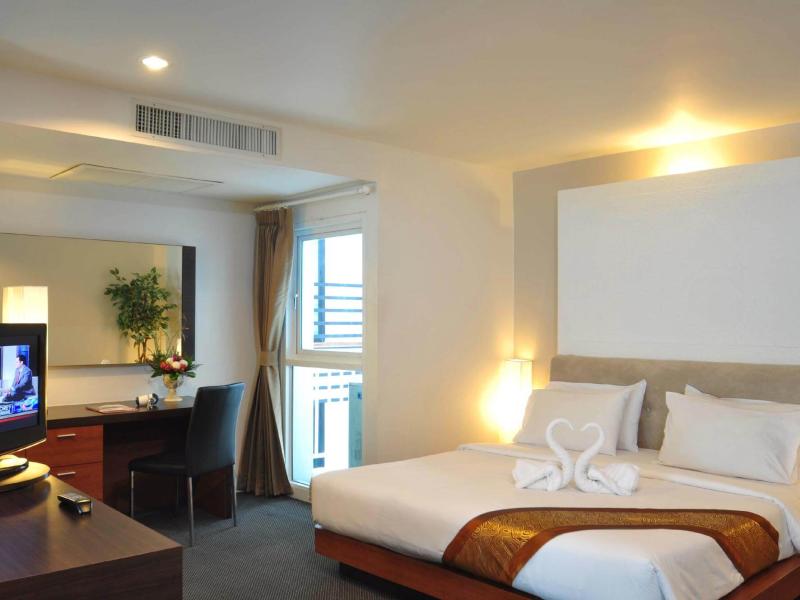 Flipper House Hotel