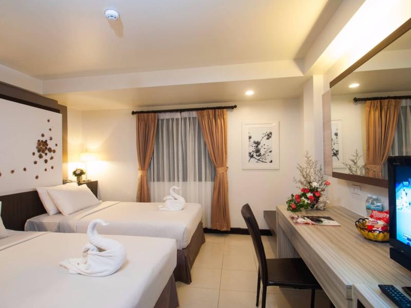 Flipper House Hotel