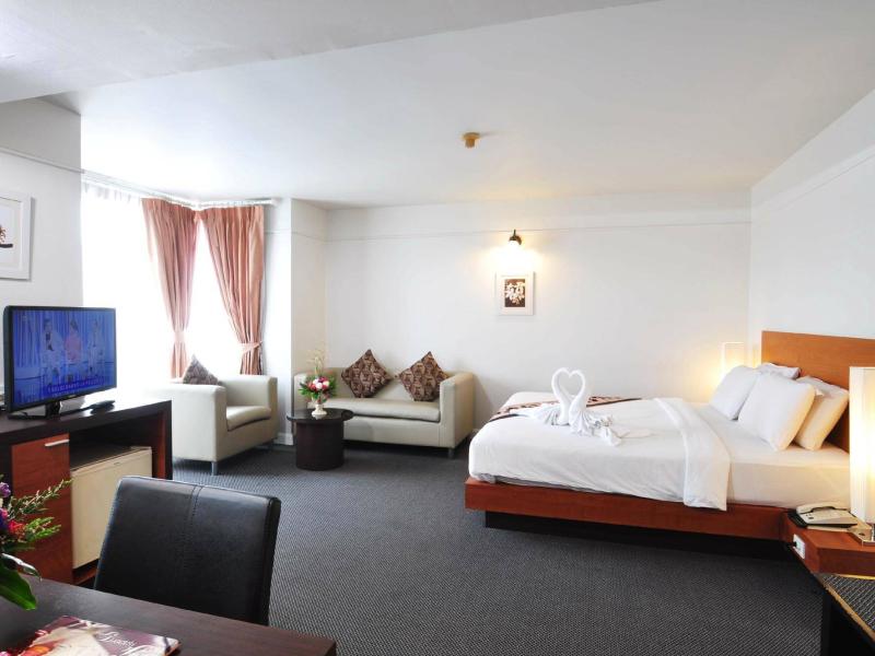 Flipper House Hotel