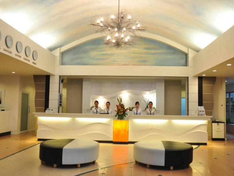 Flipper House Hotel