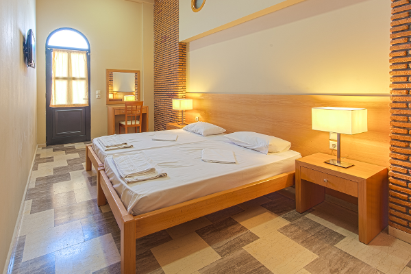 Argiri Hotel & Apartments