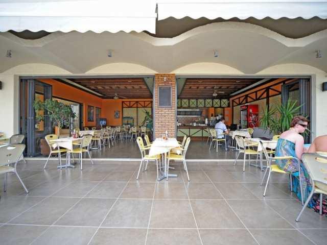 Argiri Hotel & Apartments