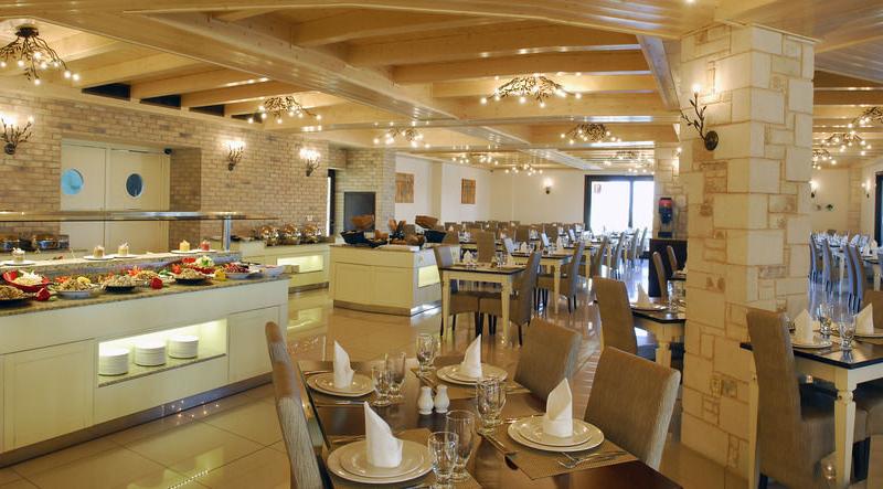 Cactus Royal Spa & Resort