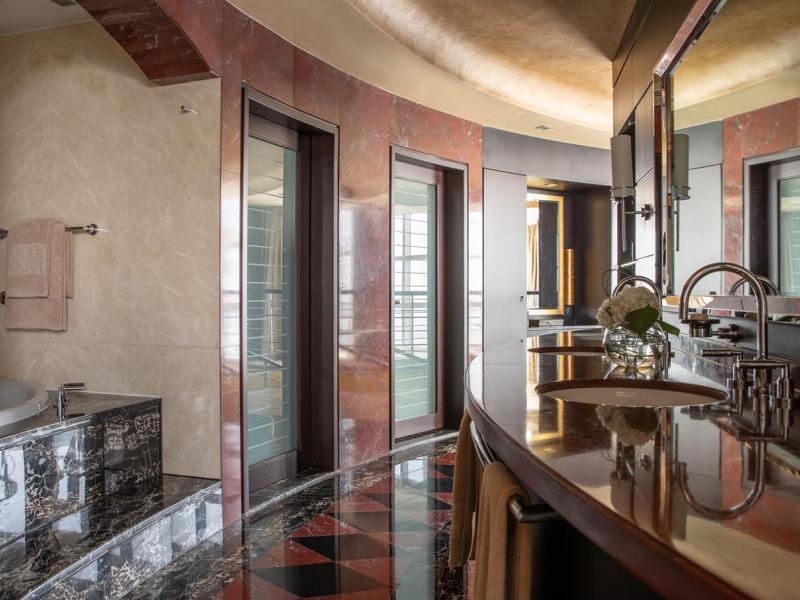 Jumeirah Emirates Towers