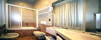 Mokinba Hotel Montebianco