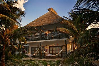 Cabanas Los Lirios Tulum