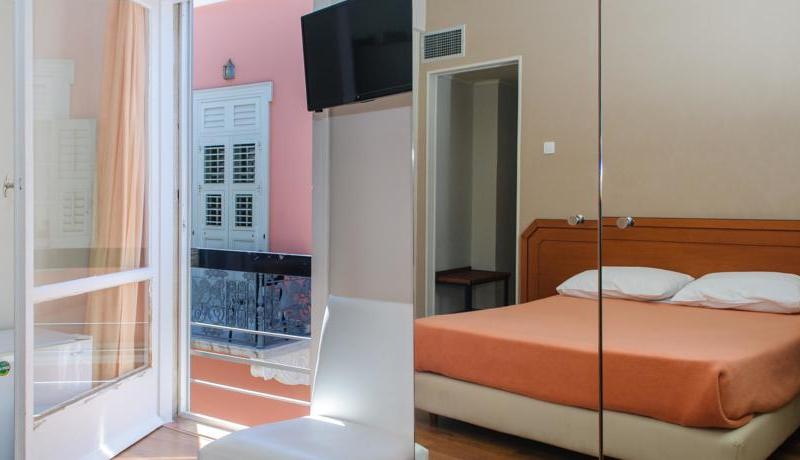 Agamemnon Hotel