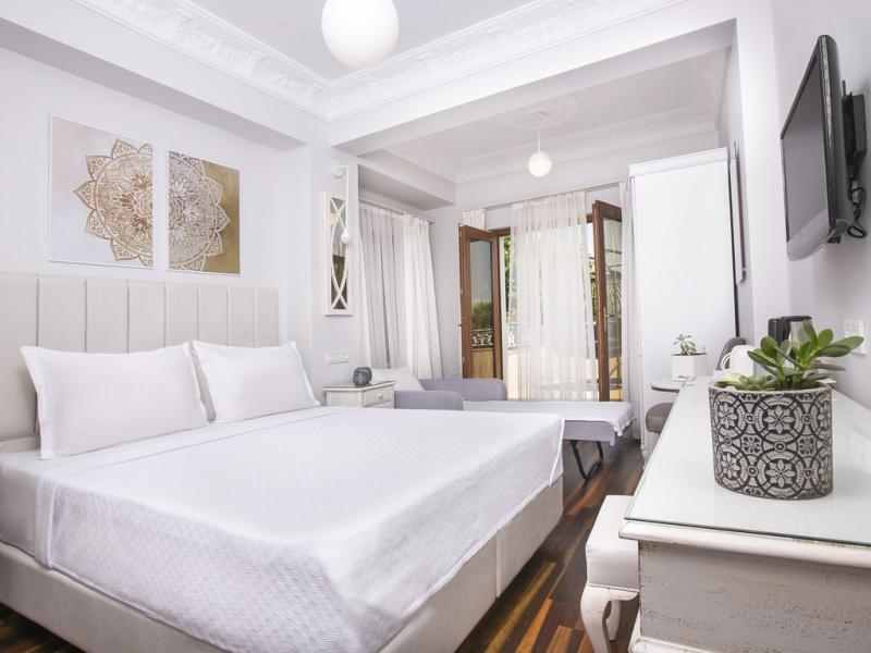 Ascot Hotel Buyukada