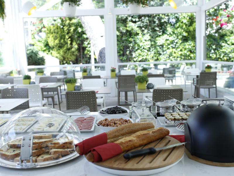 Ascot Hotel Buyukada