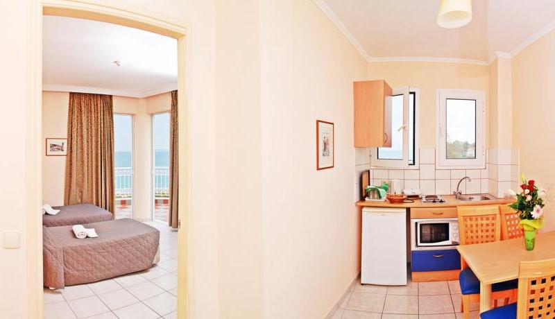 Xenos Kamara Beach Aparthotel