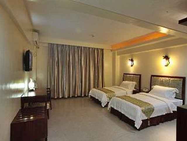Golden Phoenix Hotel Boracay