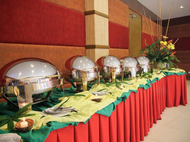 Boracay Tropics Resort