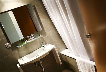La City Hotel