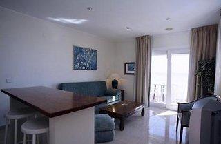 Lloyds Beach Club